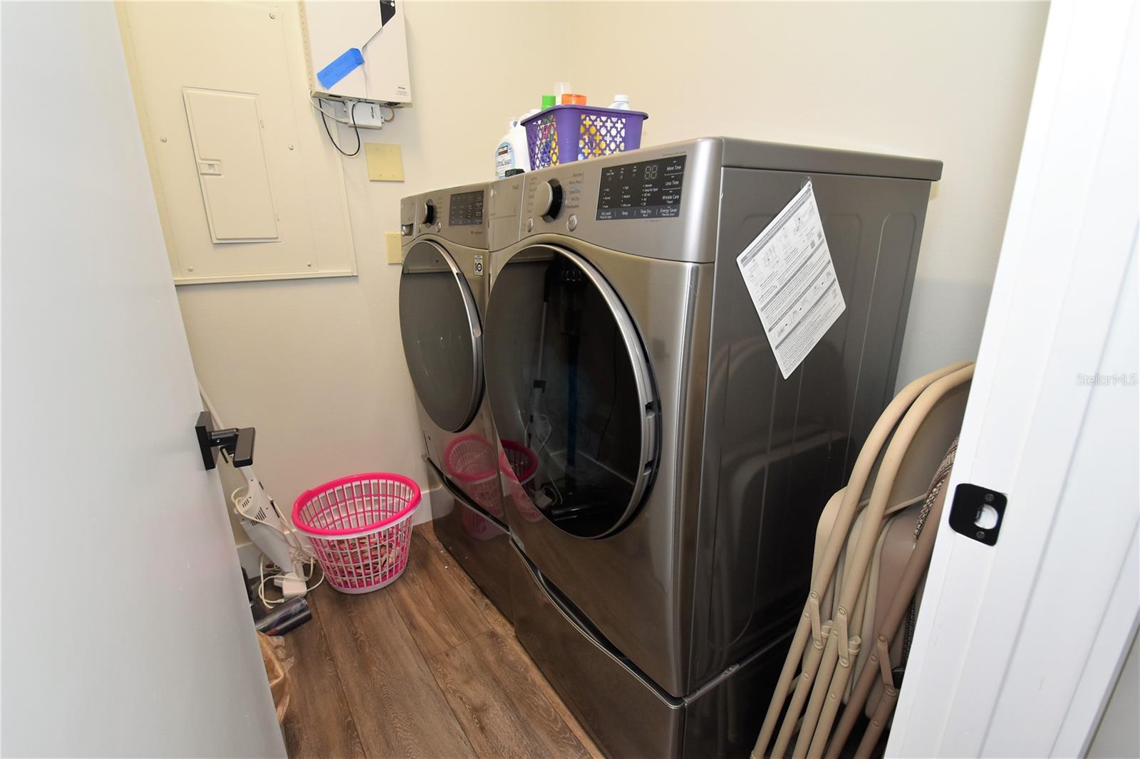 1631 STARLING DR #204 — photo 4