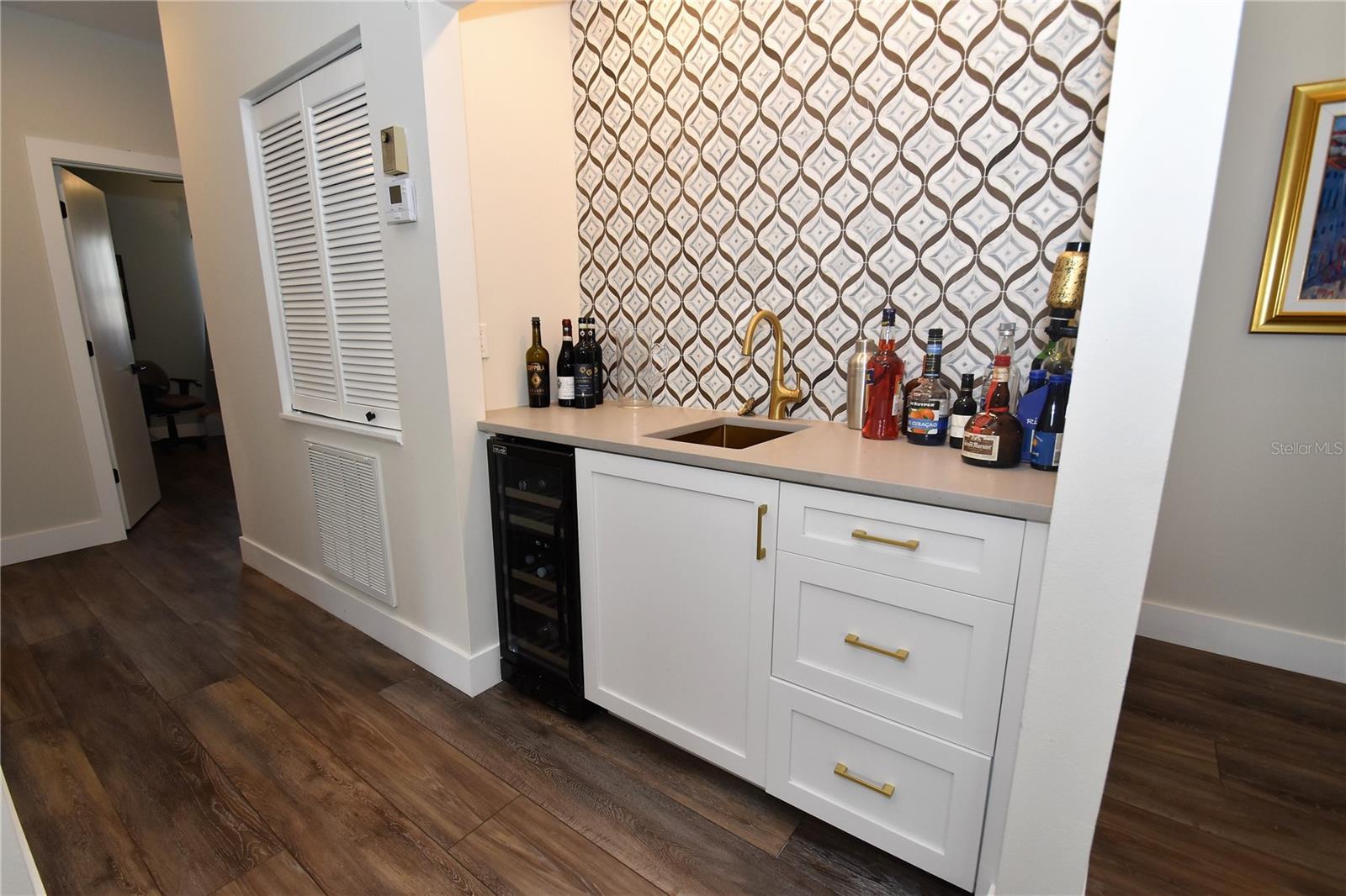 1631 STARLING DR #204 — photo 3