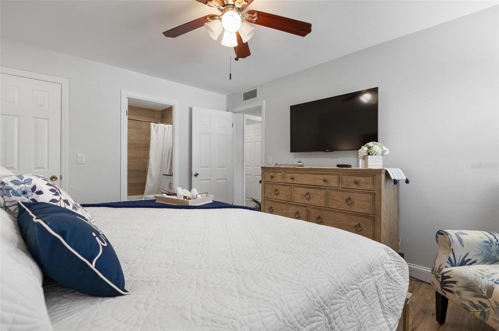 3201 BENEVA RD #201 — photo 18