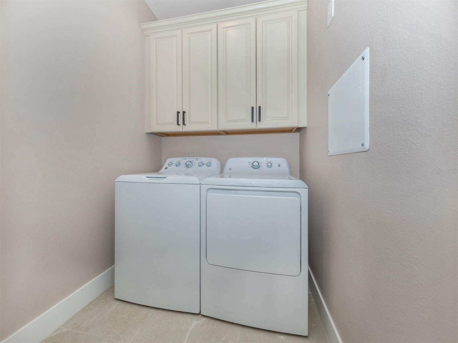 934 E VENICE AVE — photo 10