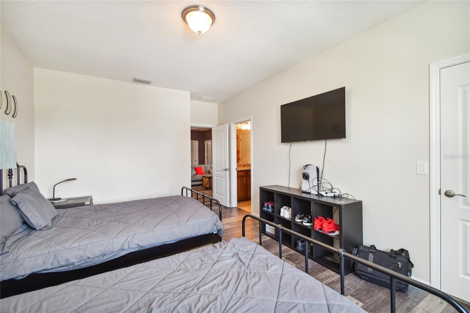 10413 HAMPTON MEADOW WAY — photo 47