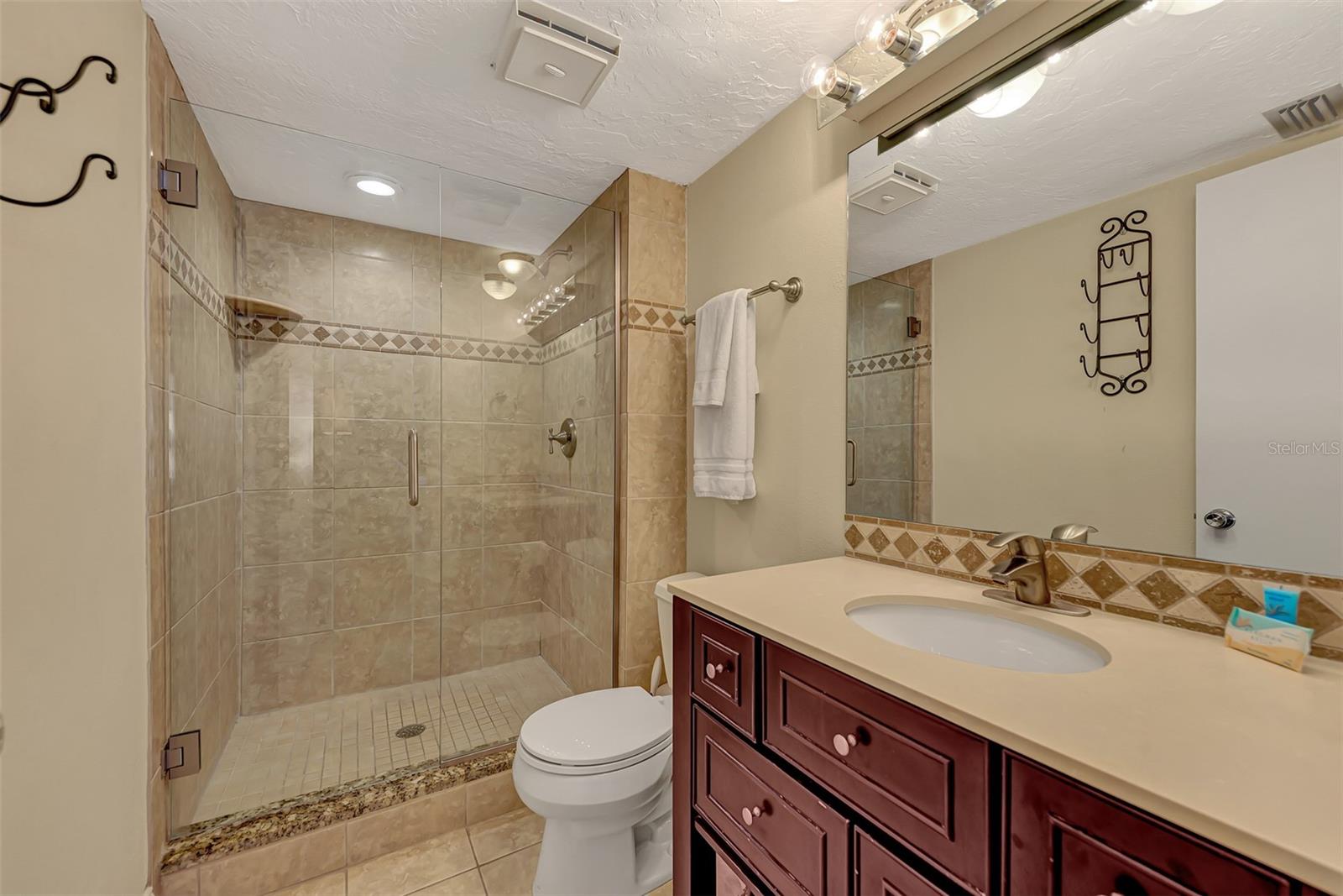 116 VISTA HERMOSA CIR #210C — photo 25