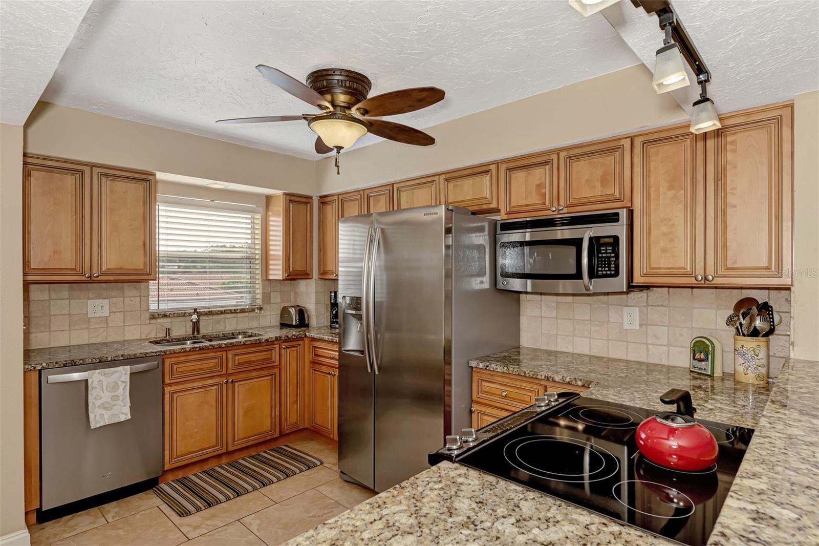 116 VISTA HERMOSA CIR #210C — photo 10