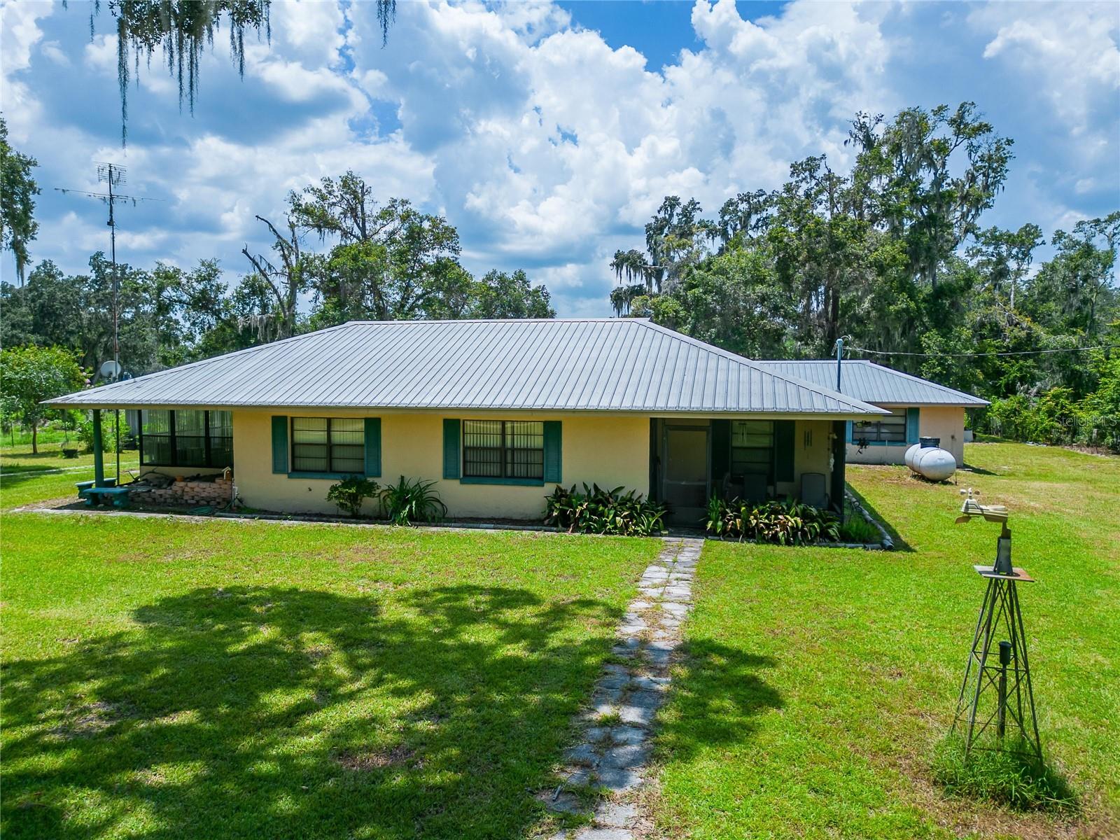 3003 N WILDER RD — photo 65
