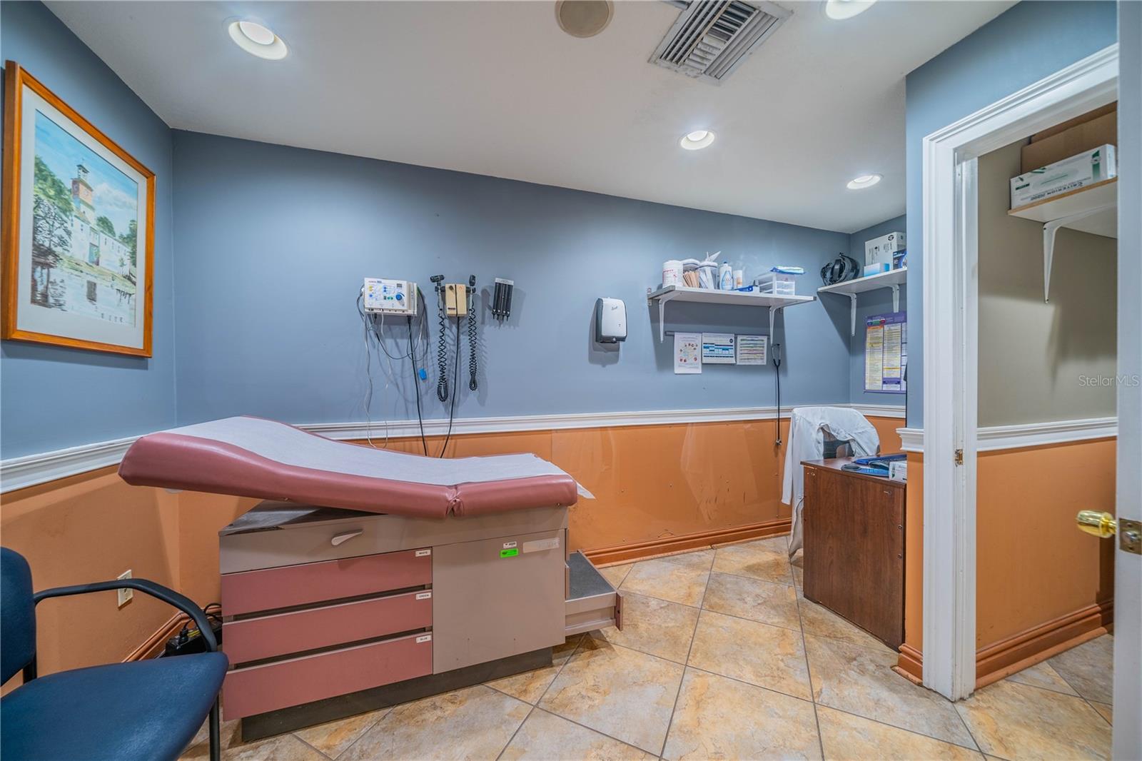 10508 GIBSONTON DR — photo 25