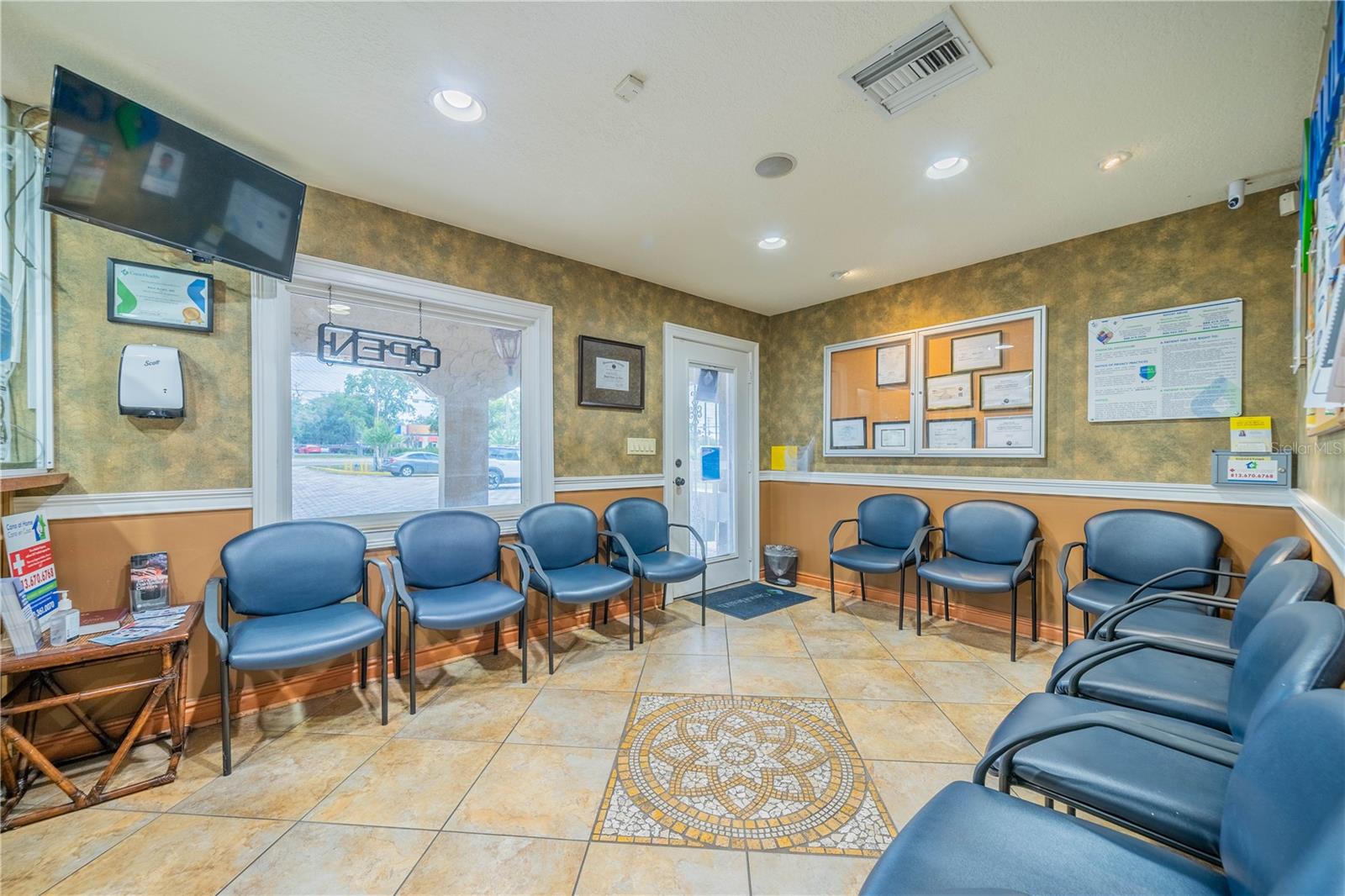 10508 GIBSONTON DR — photo 11