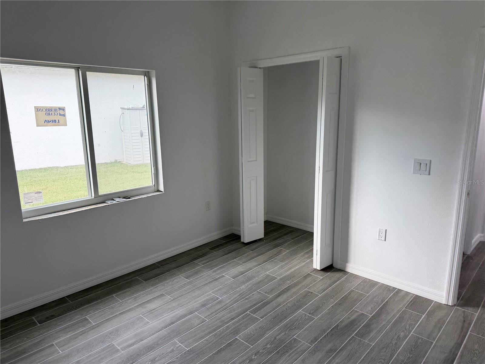 5462 GAGNON TER — photo 22