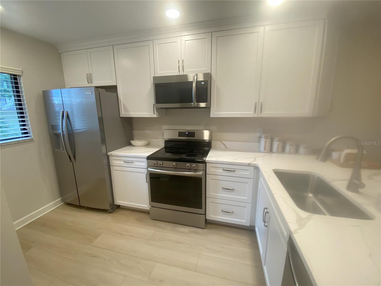 796 BIRD BAY WAY #Bld 30 — photo 5