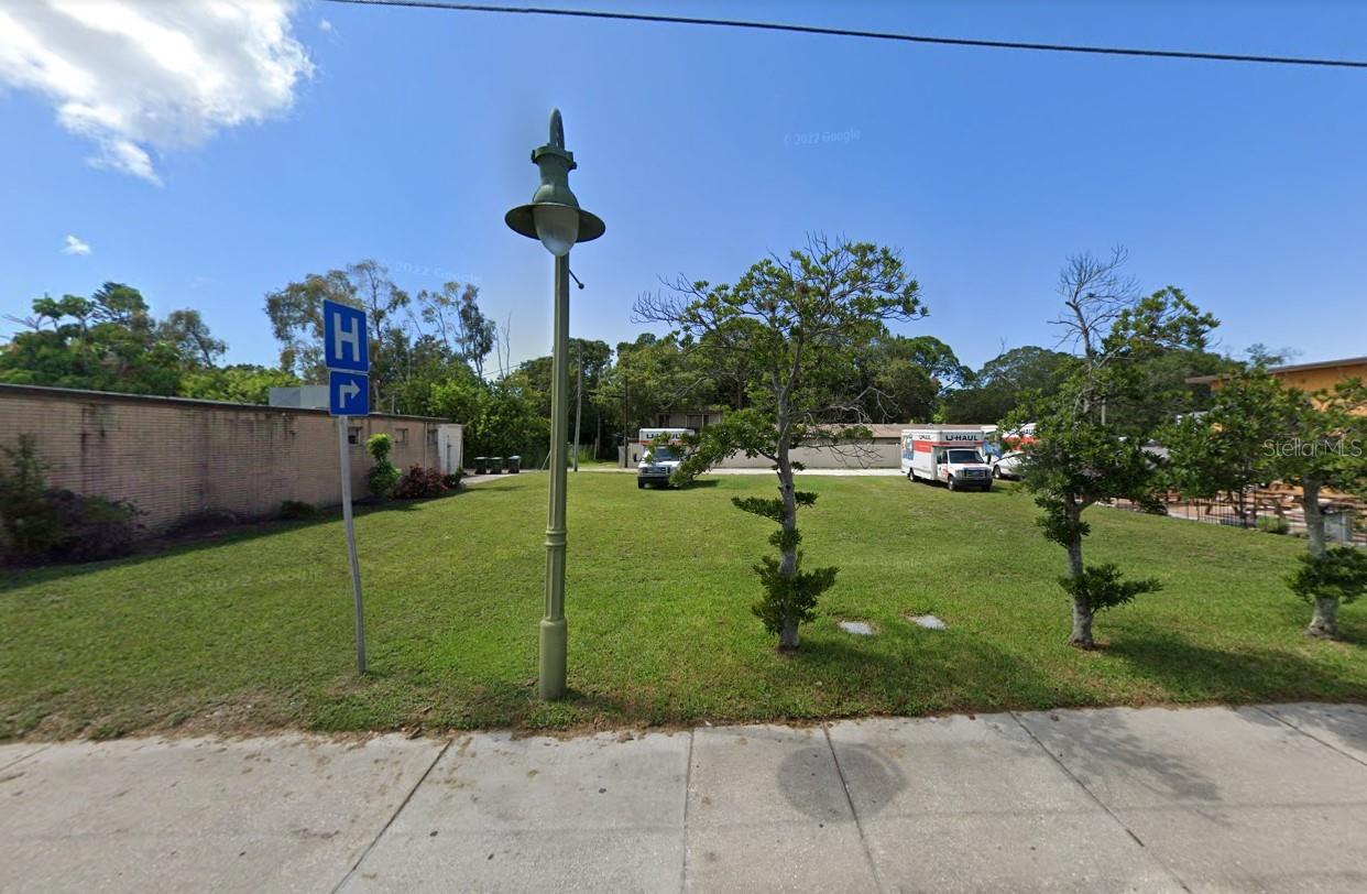 101 CLEARWATER-LARGO RD — photo 2