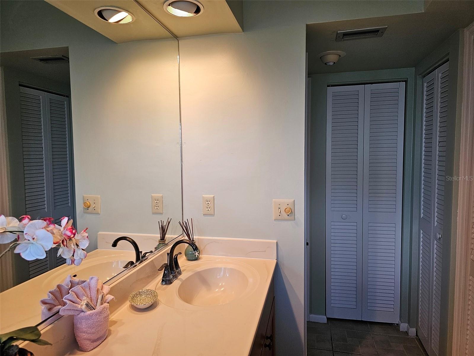 3500 EL CONQUISTADOR PKWY #275 — photo 17