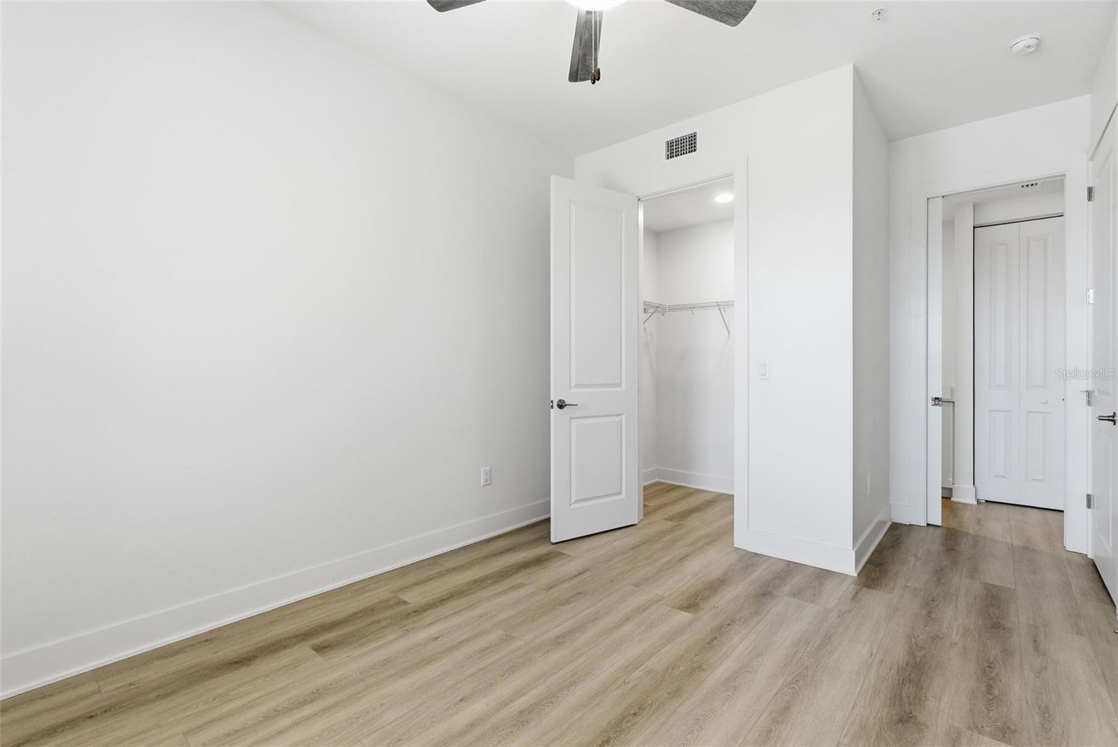 400 150TH AVE #305 — photo 39