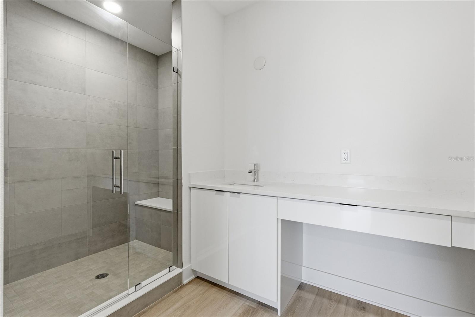 400 150TH AVE #305 — photo 30