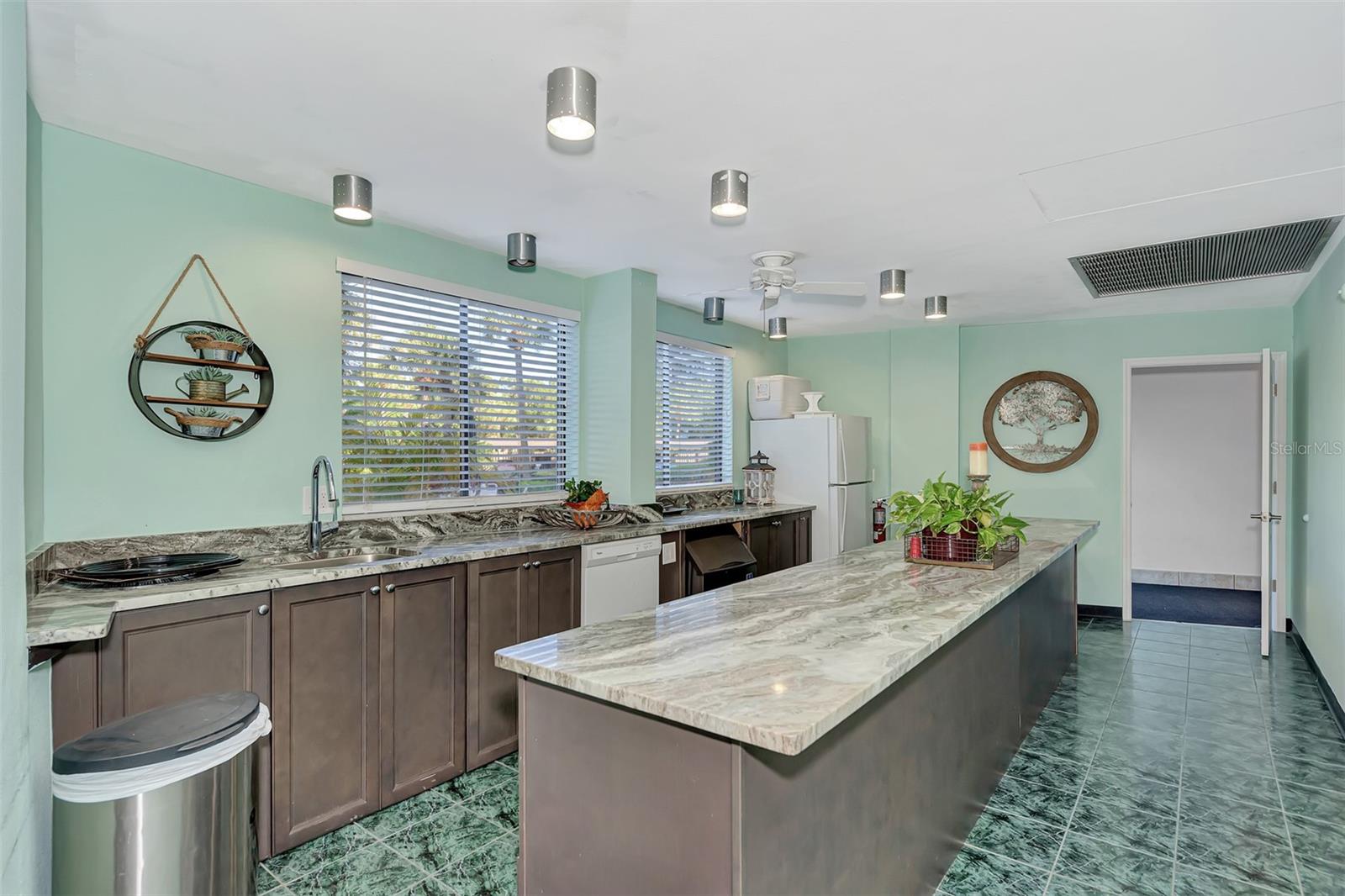 5855 MIDNIGHT PASS RD #426 — photo 45