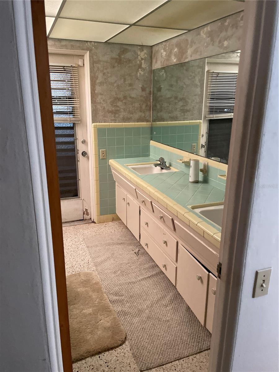 15318 HARBOR DR — photo 50