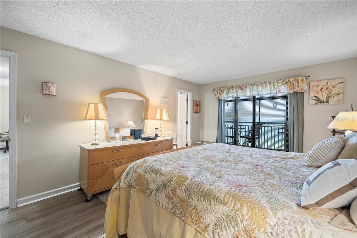1270 GULF BLVD #1903 — photo 30