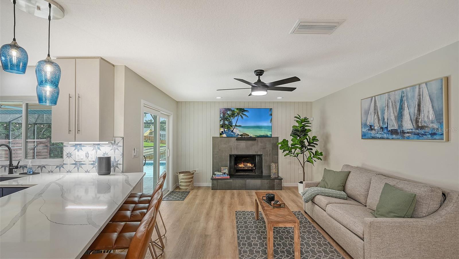 3924 HELENE ST — photo 28