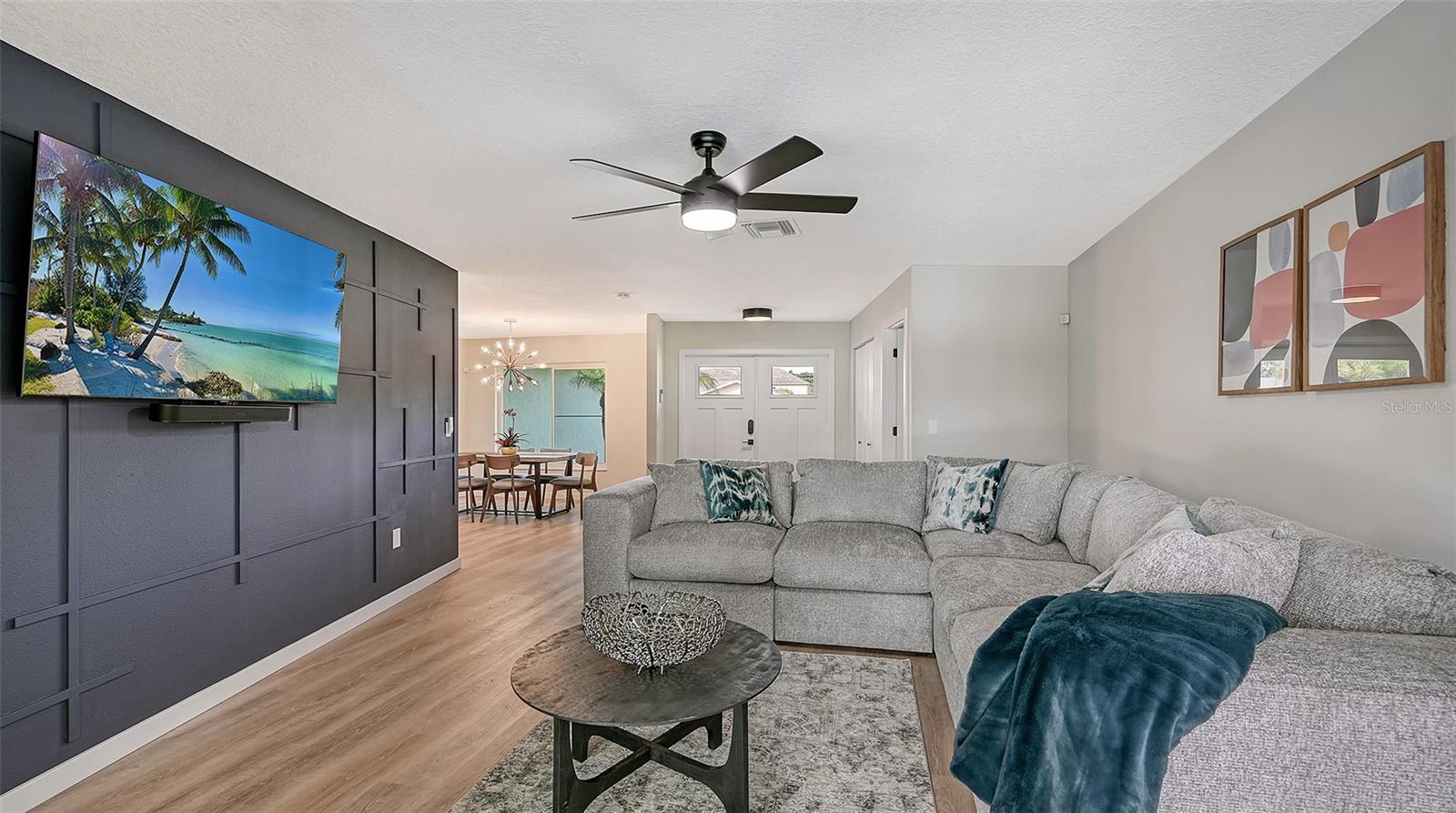 3924 HELENE ST — photo 12