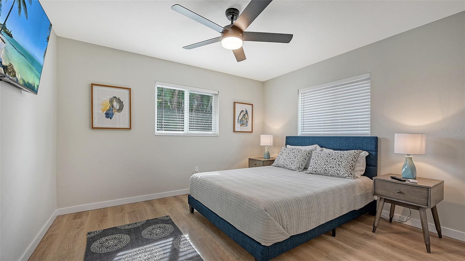 3924 HELENE ST — photo 41