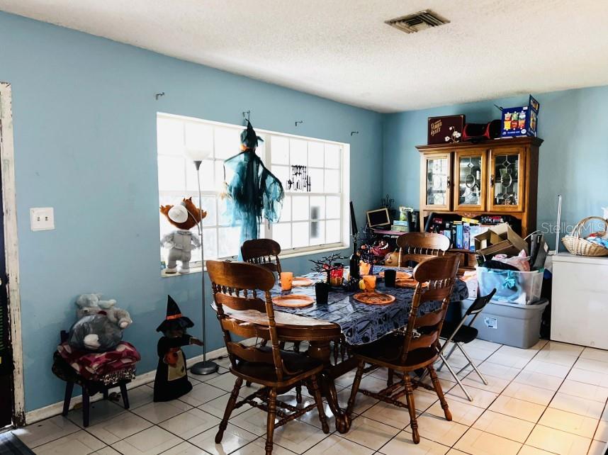 1942 ALTON DR — photo 4