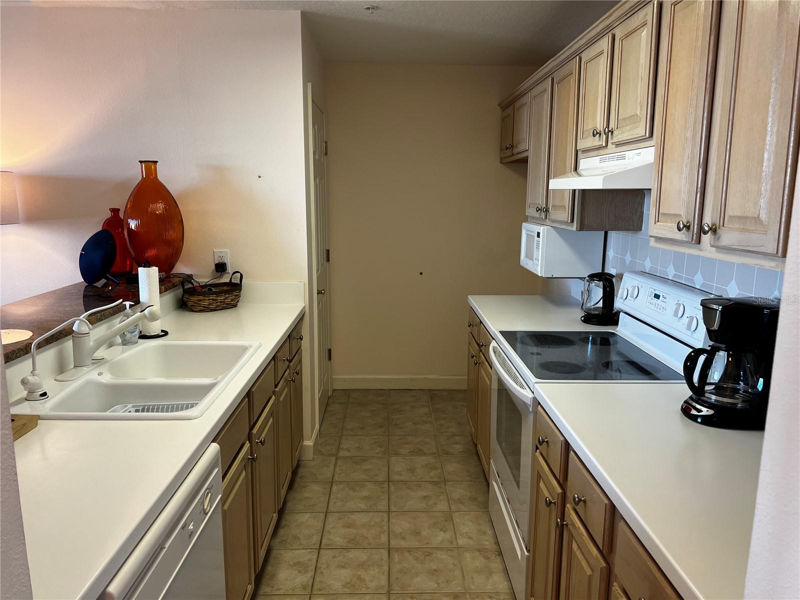 750 N TAMIAMI TRL #916 — photo 15
