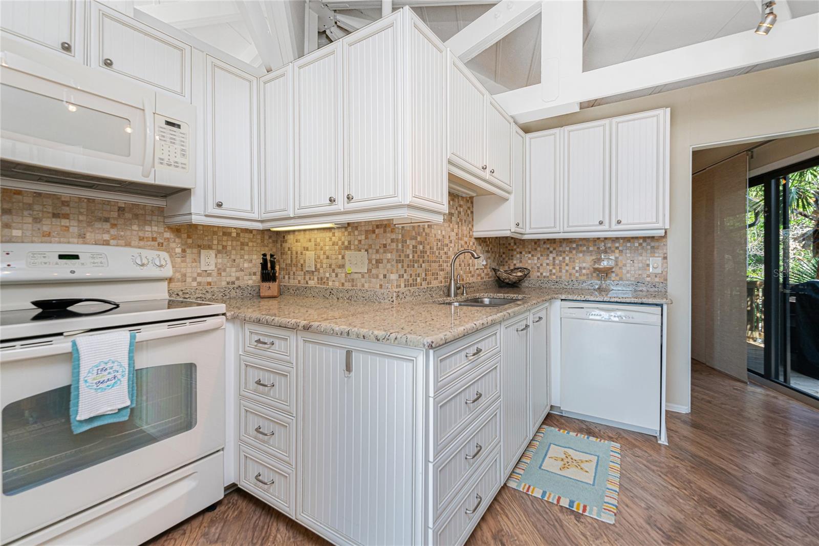 6580 MANASOTA KEY RD — photo 94