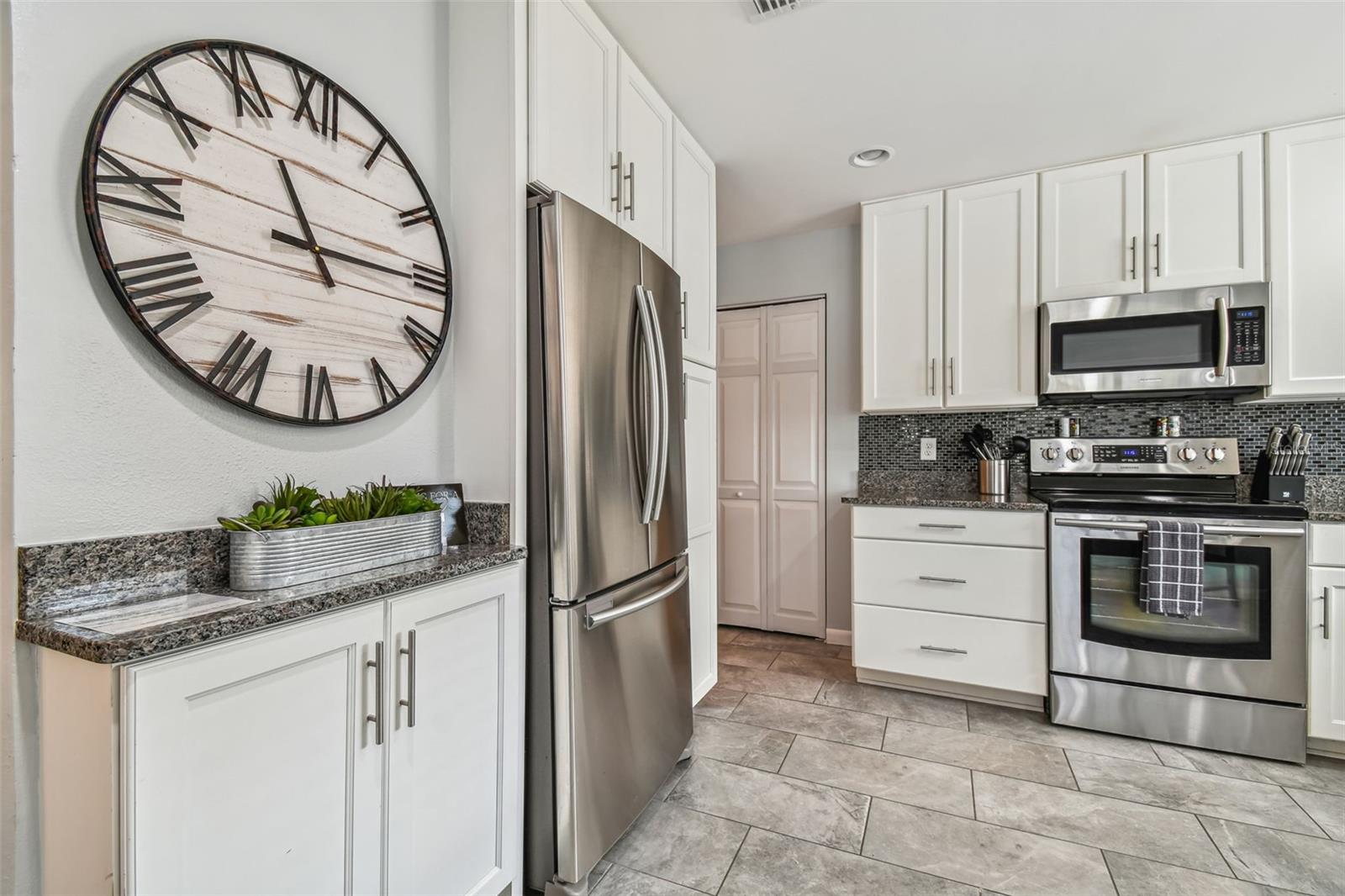 1523 BAYSHORE BLVD #6 — photo 4