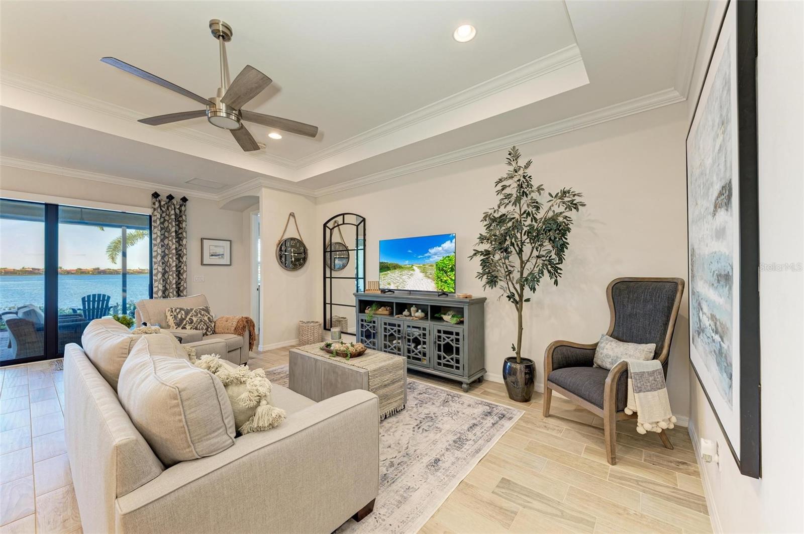 228 MARAVIYA BLVD — photo 11