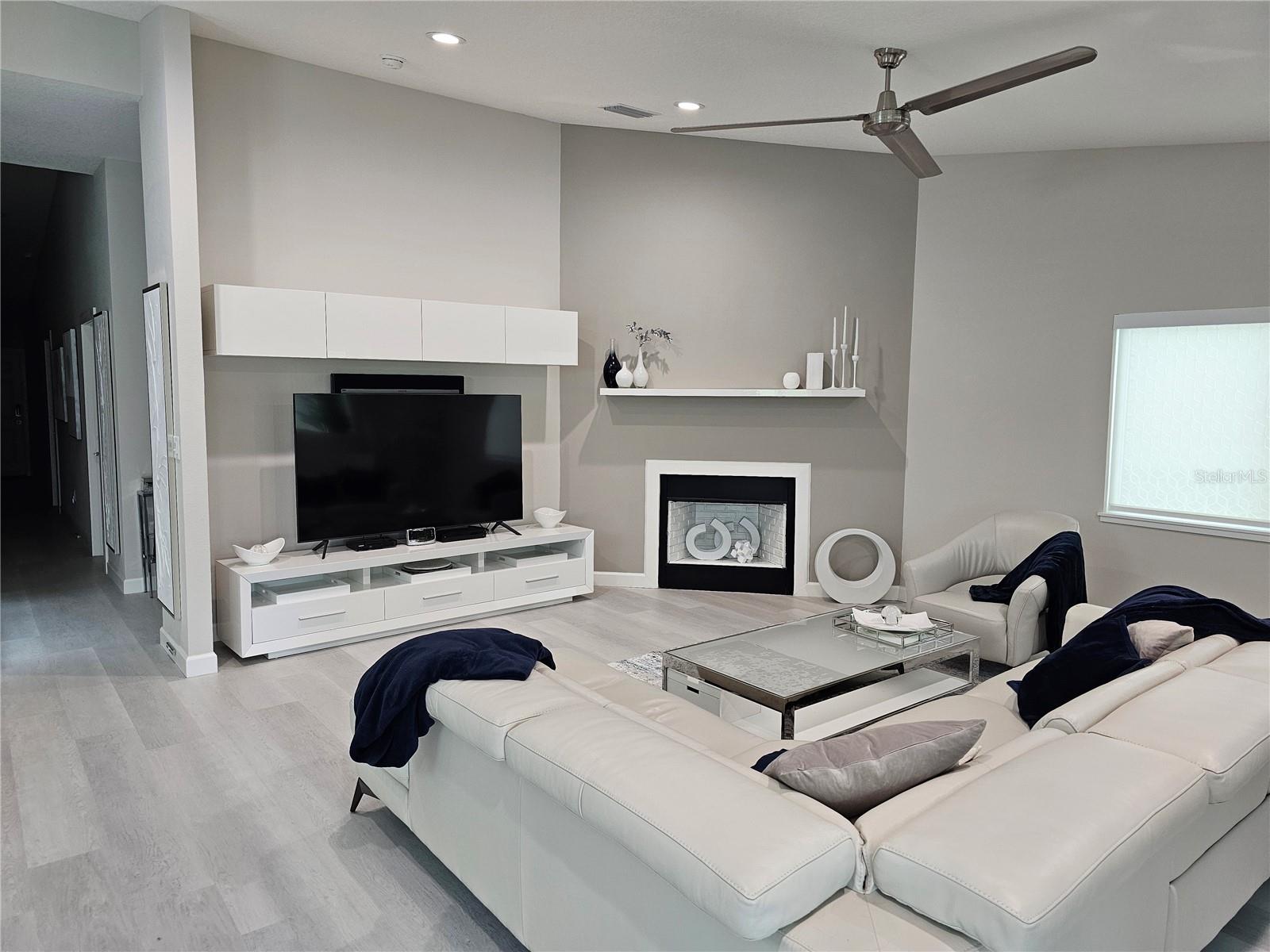 3503 AVENIDA MADERA #B — photo 12