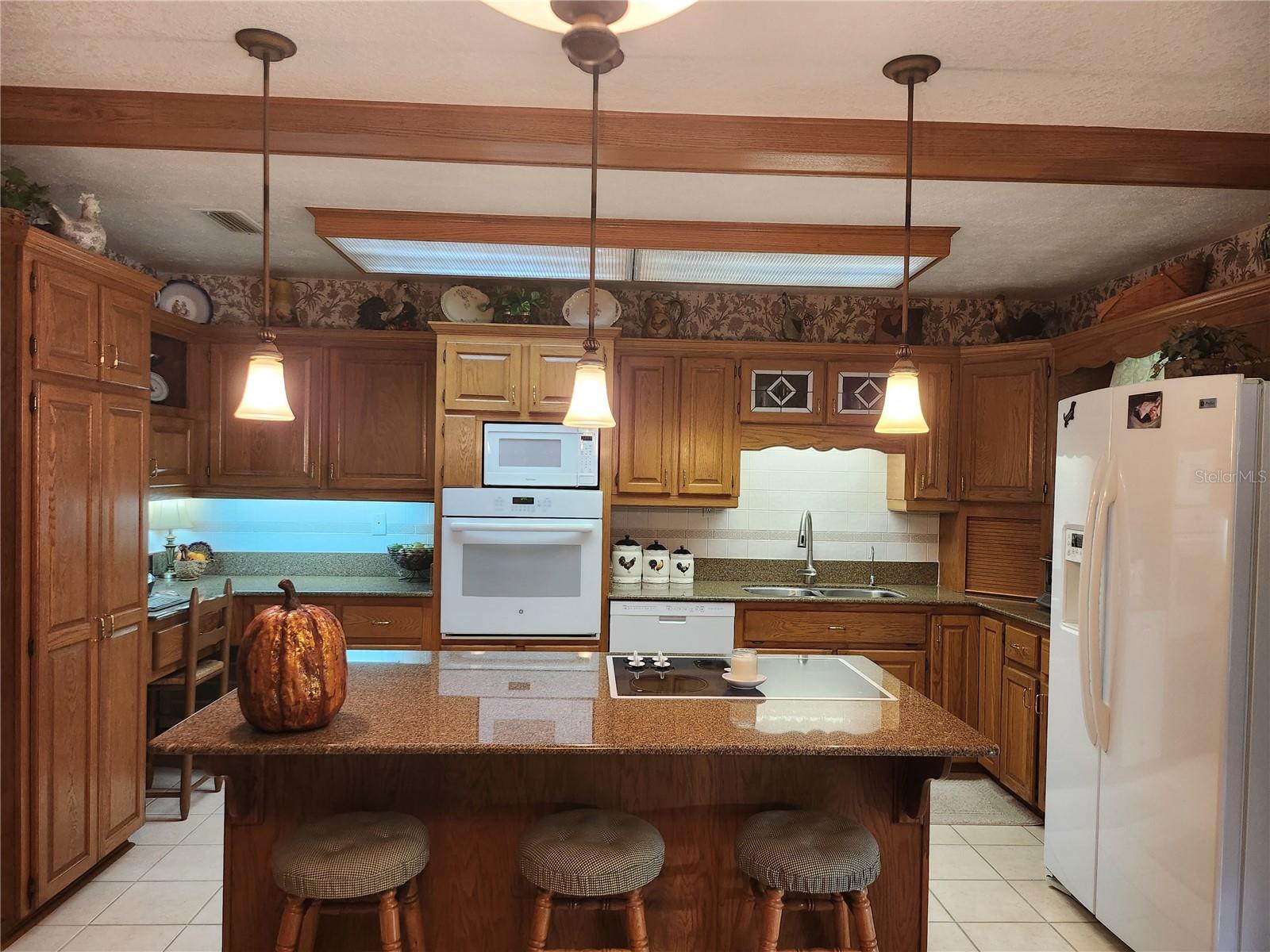 411 BRYAN RD — photo 18
