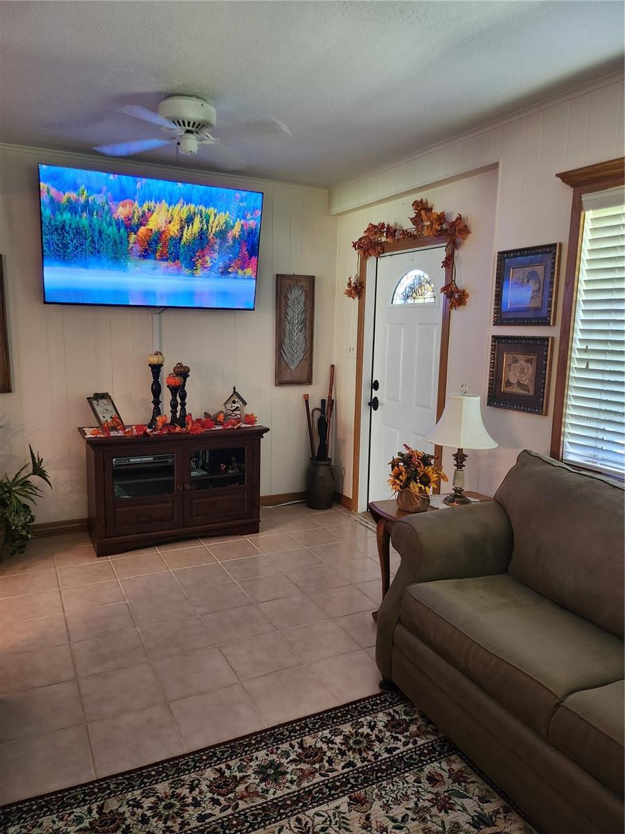 411 BRYAN RD — photo 23
