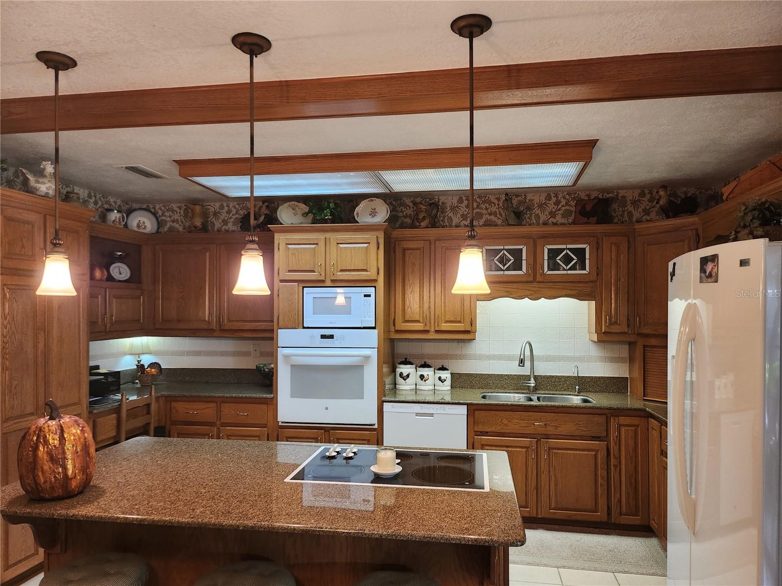 411 BRYAN RD — photo 16