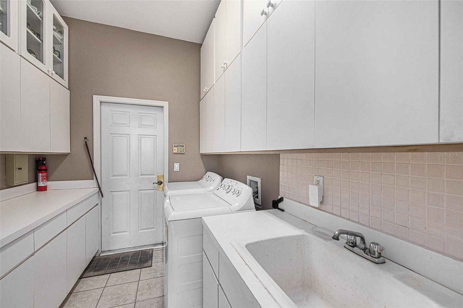 331 LEWIS RD — photo 29
