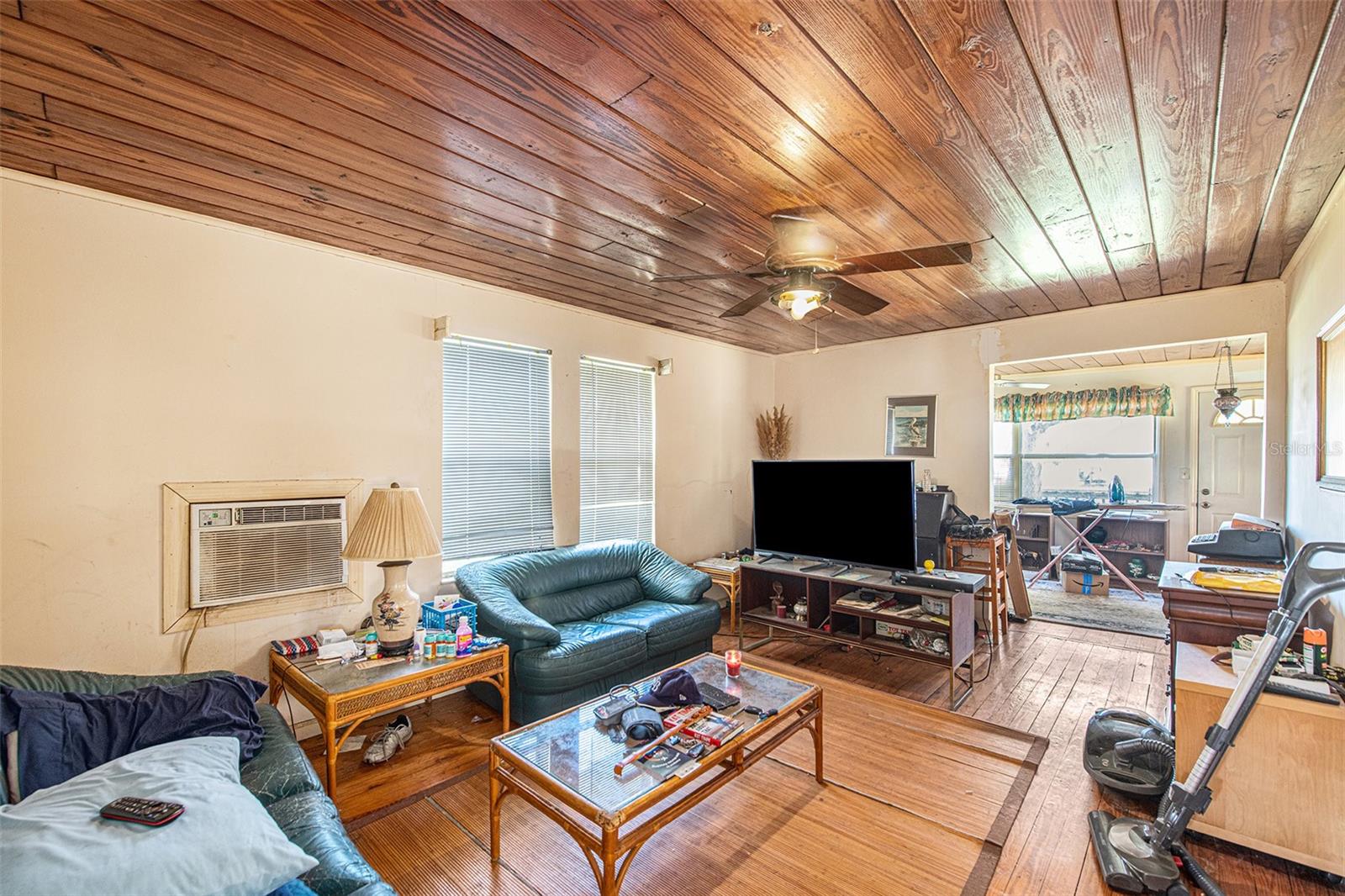 331 LEWIS RD — photo 37