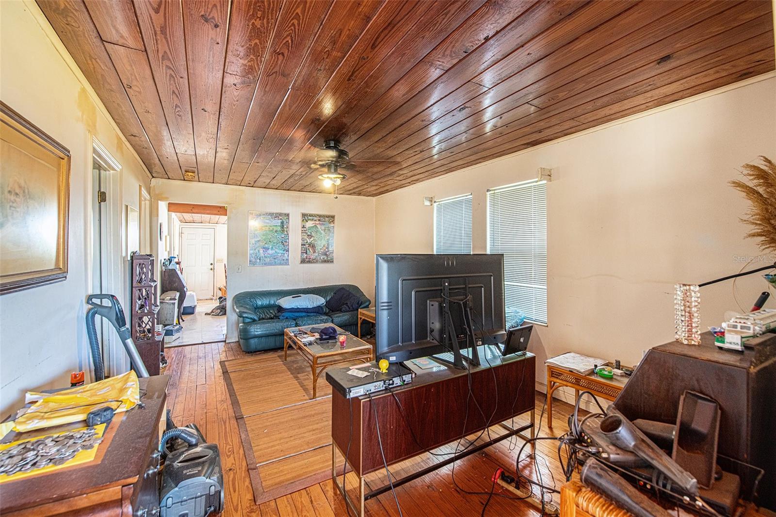 331 LEWIS RD — photo 36