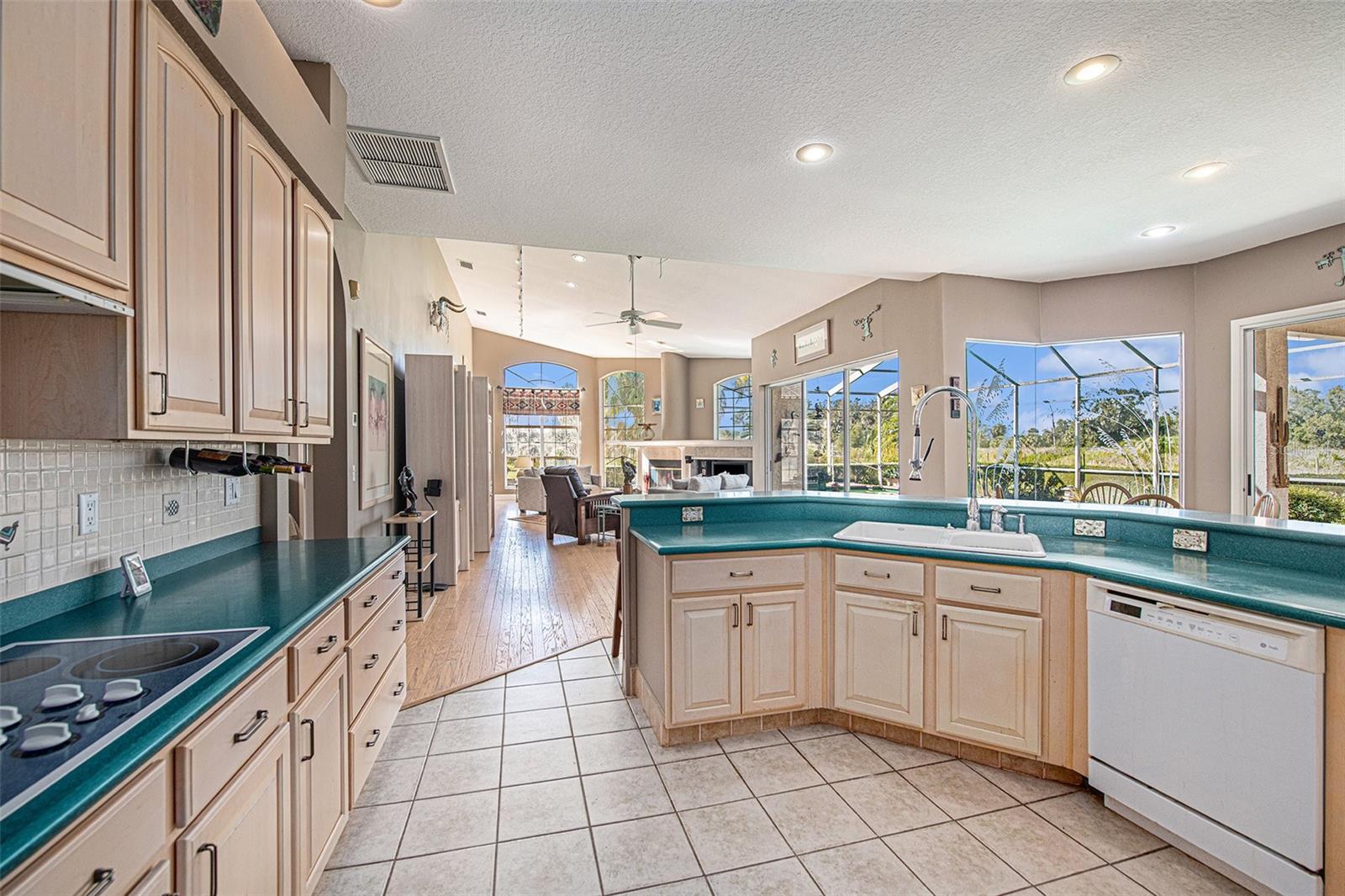 331 LEWIS RD — photo 15