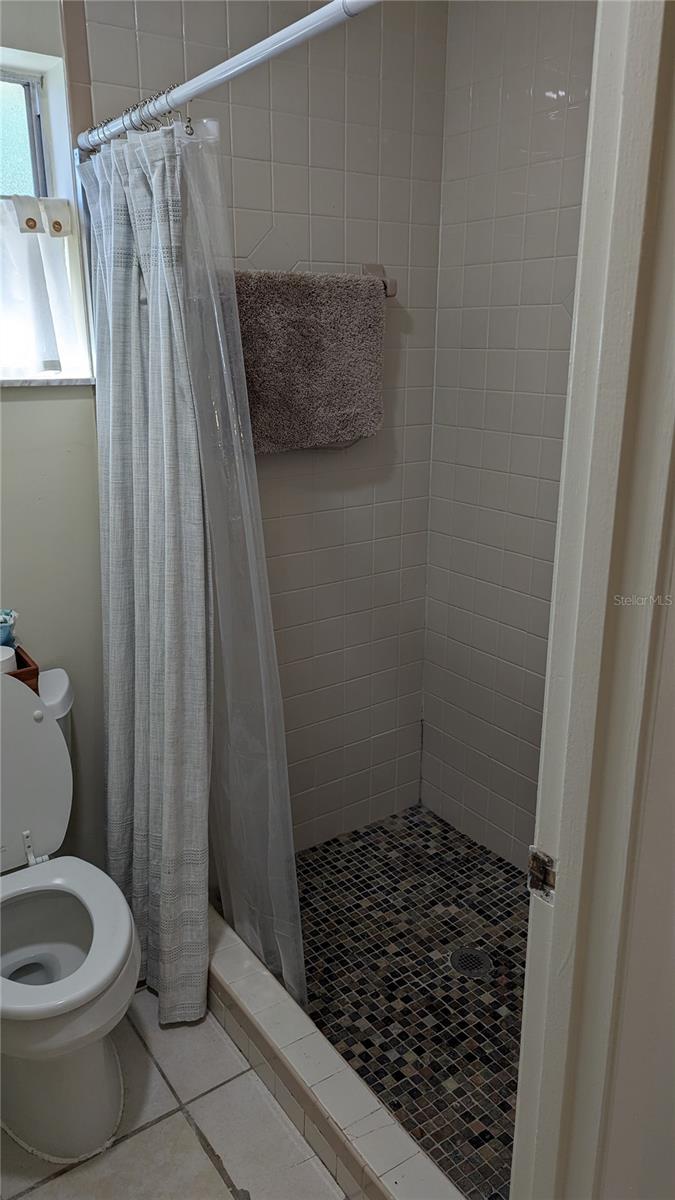 617 INDIANA AVE — photo 19