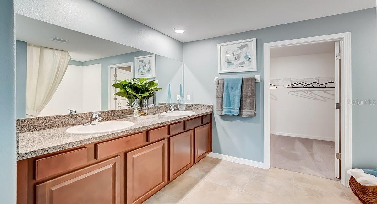 5079 EAGLE ROCK DR — photo 6