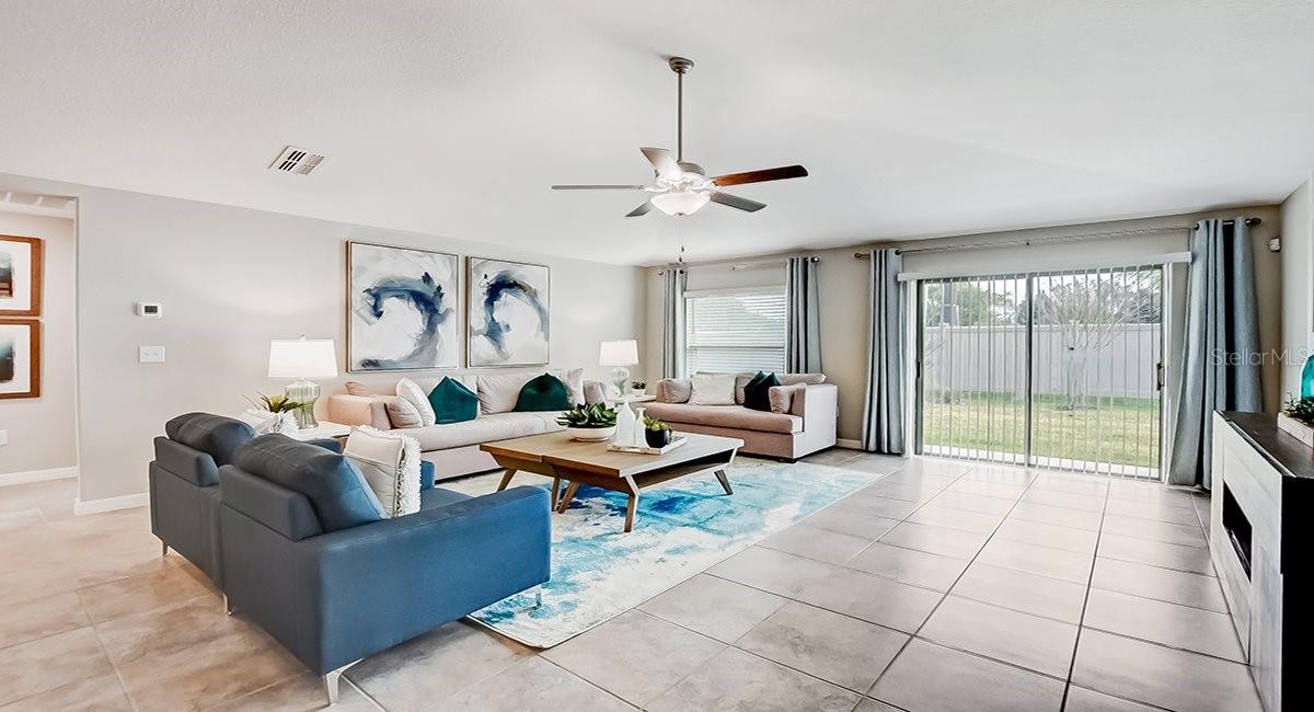5079 EAGLE ROCK DR — photo 4