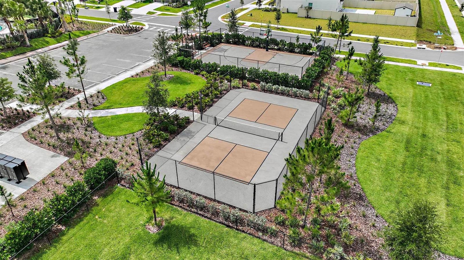 5079 EAGLE ROCK DR — photo 10