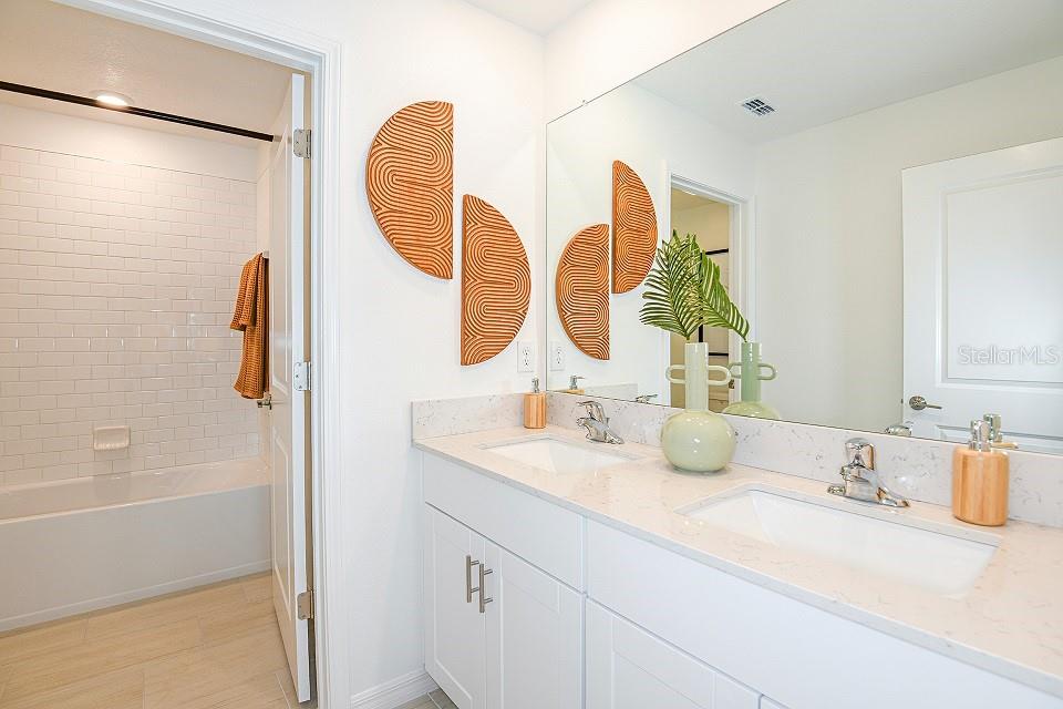 2530 LEONIA LN — photo 28