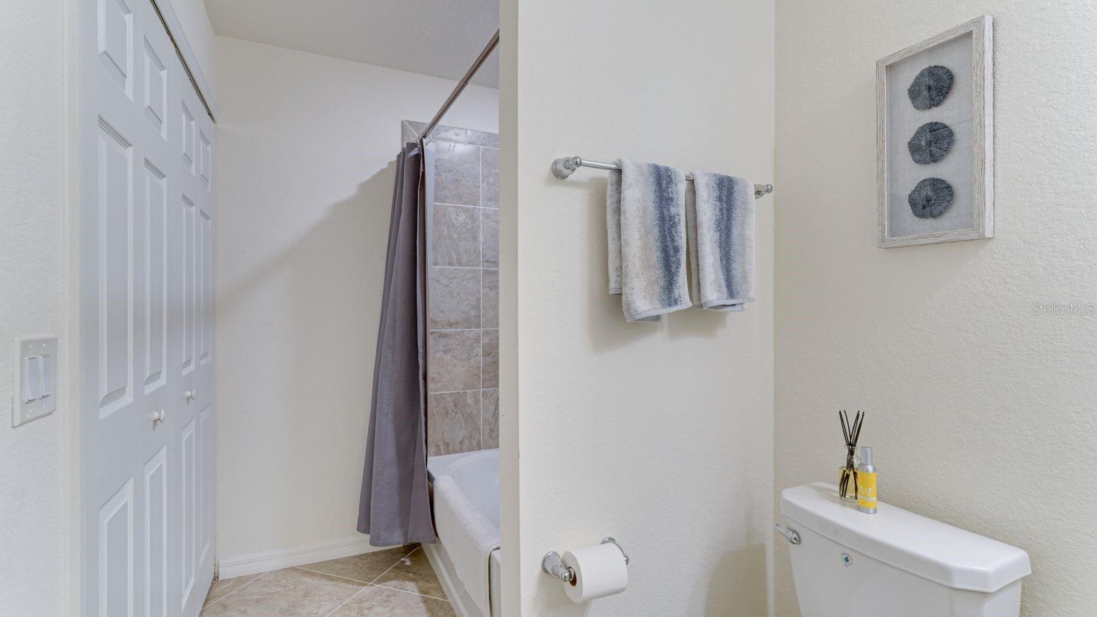 17510 GAWTHROP DR #105 — photo 22