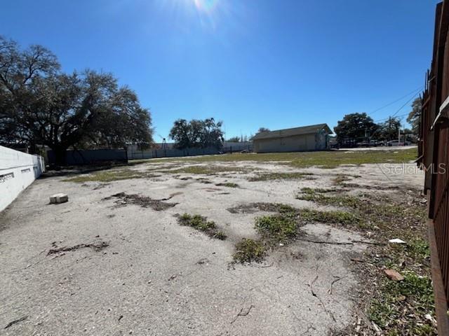 2305 N NEBRASKA AVE — photo 11