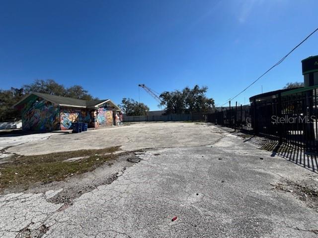 2305 N NEBRASKA AVE — photo 8