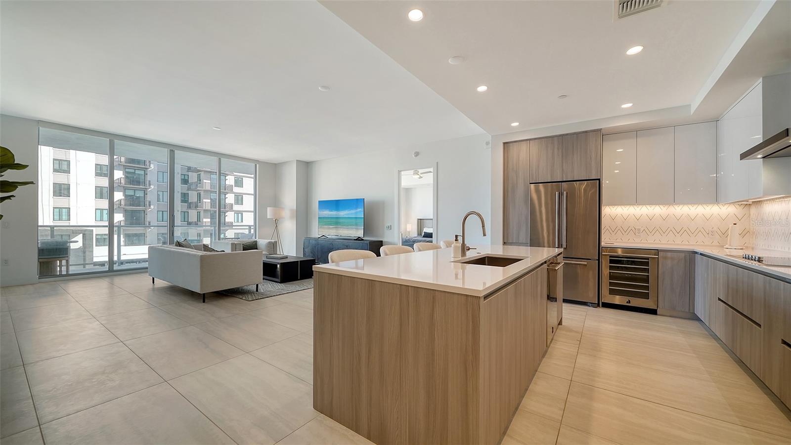 301 QUAY COMMONS DR #704 — photo 8