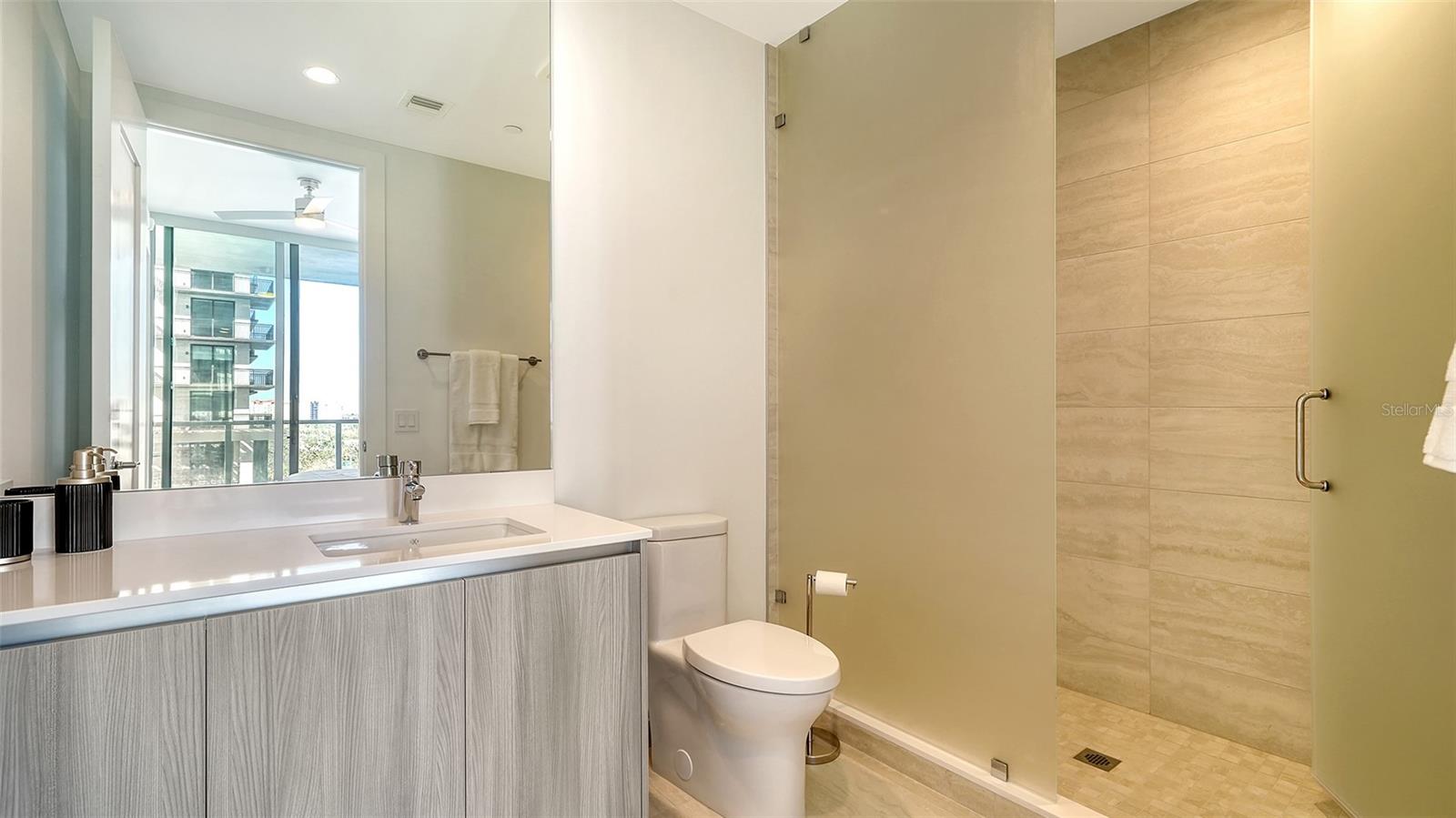 301 QUAY COMMONS DR #704 — photo 32