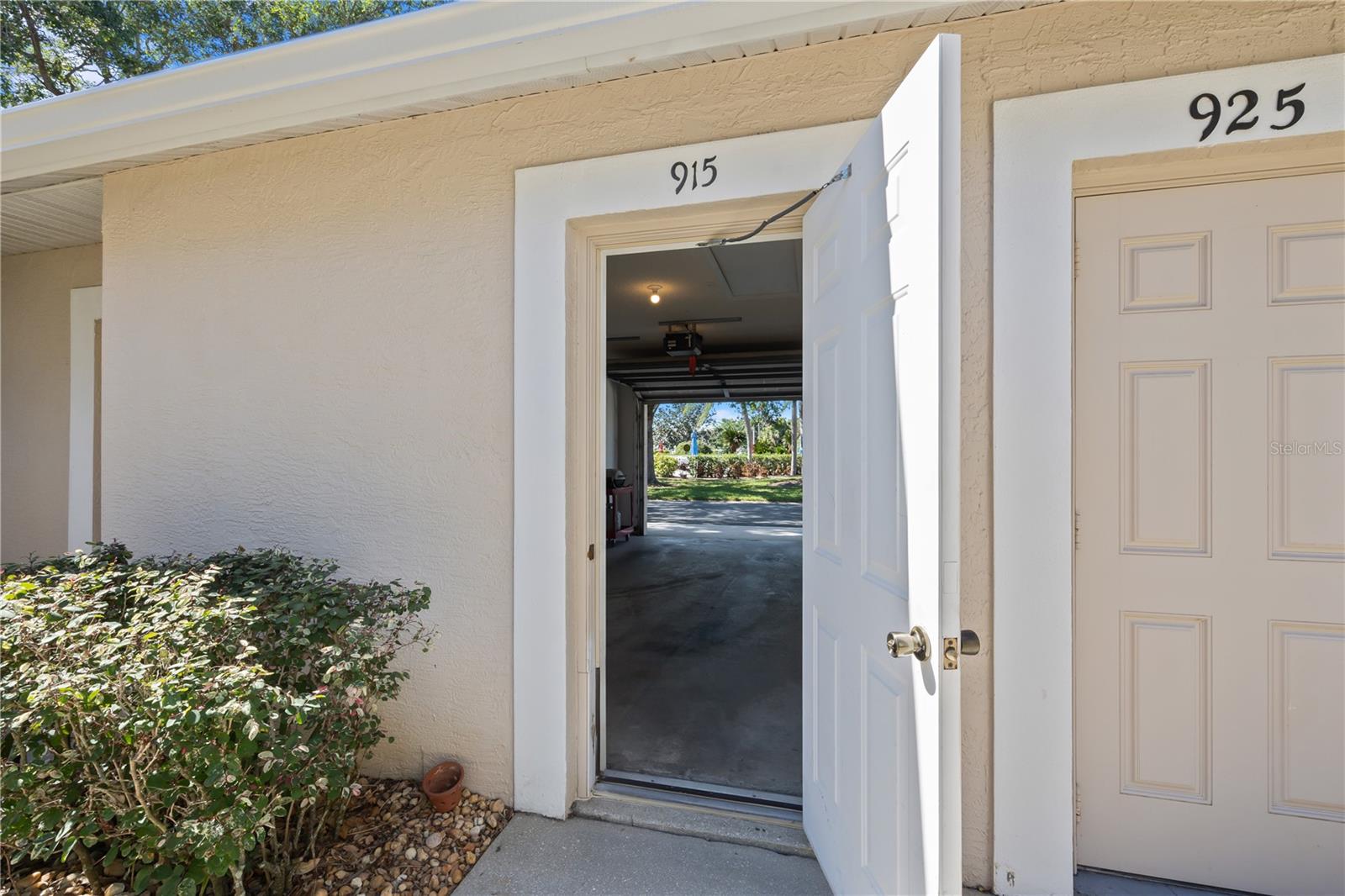 9611 CASTLE POINT DR #915 — photo 26