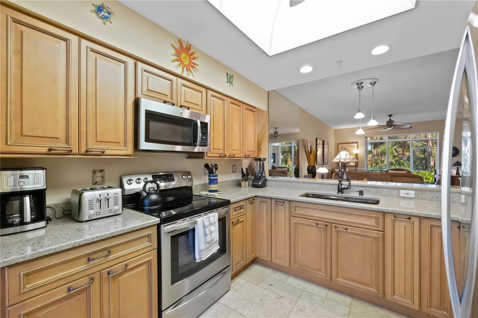 9611 CASTLE POINT DR #915 — photo 8