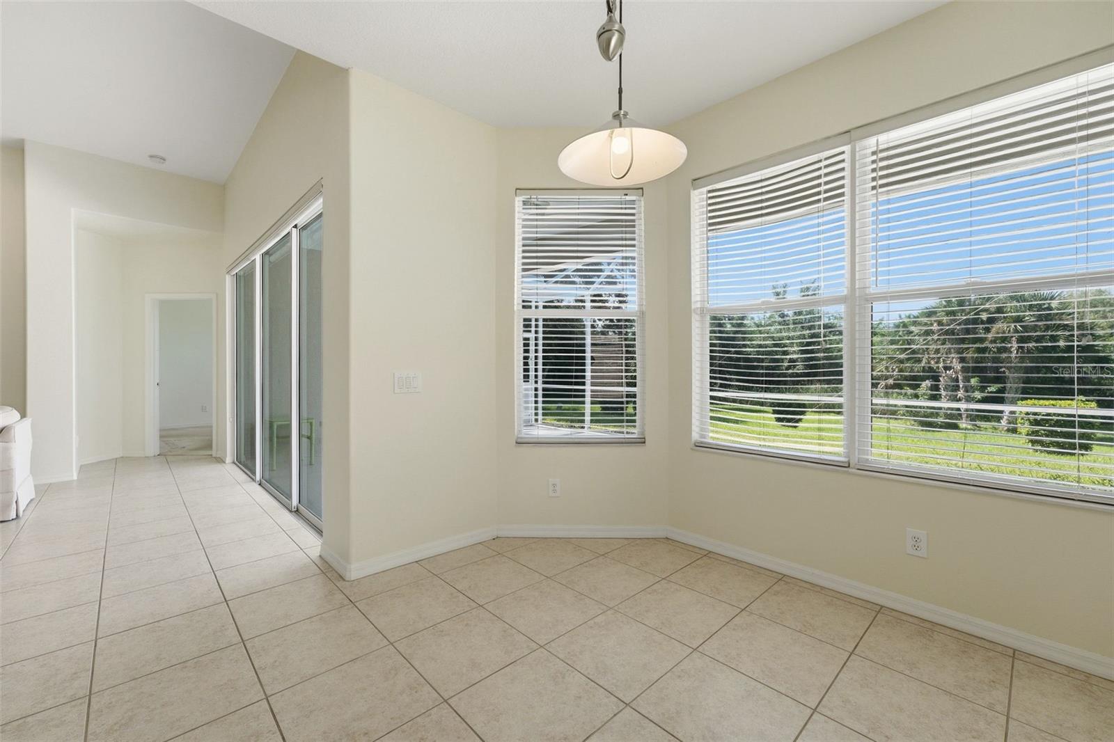 5301 LAUREL OAK CT — photo 17
