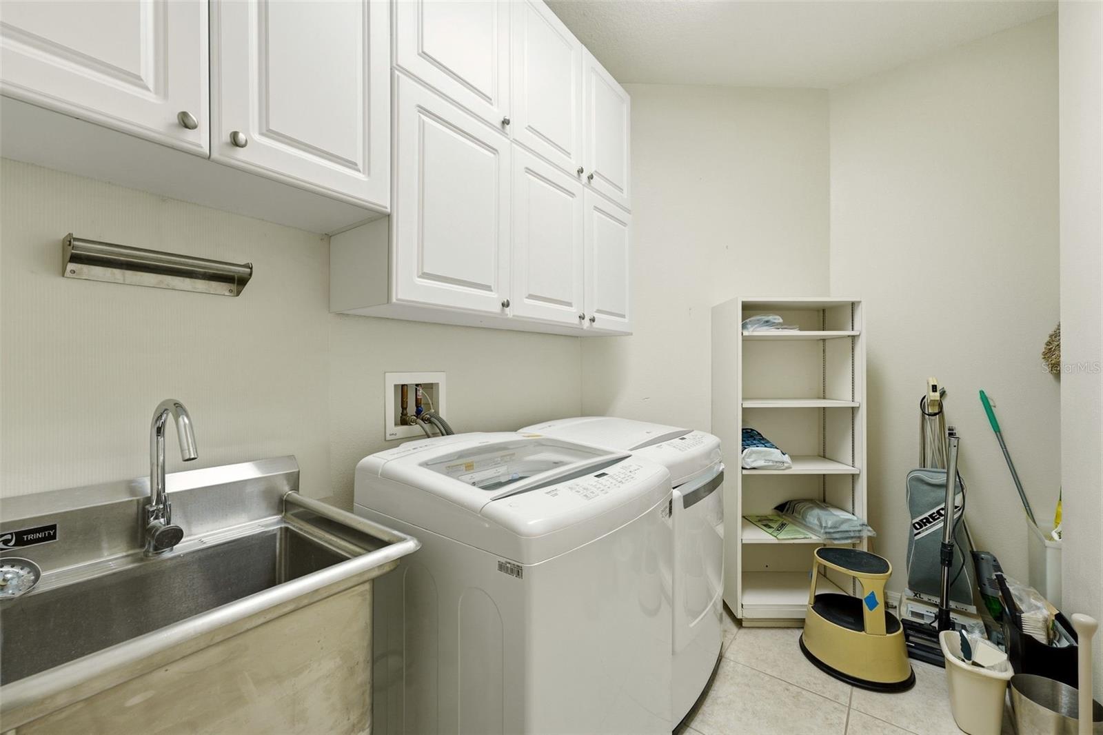 5301 LAUREL OAK CT — photo 39