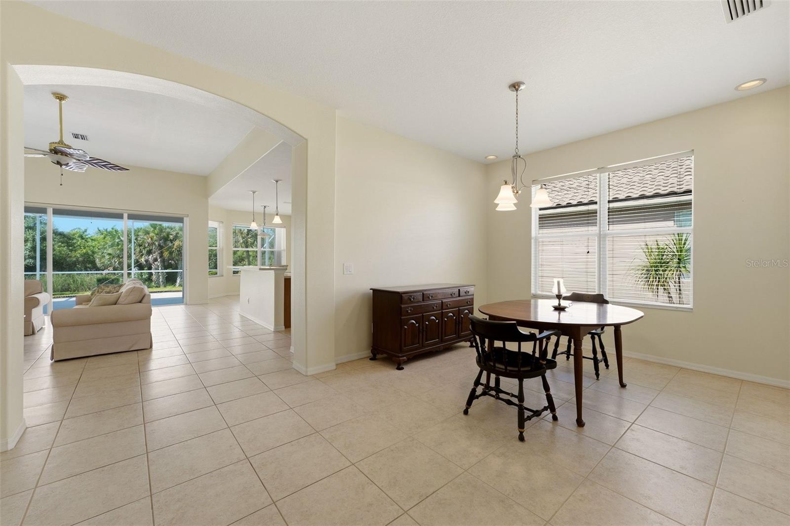 5301 LAUREL OAK CT — photo 8